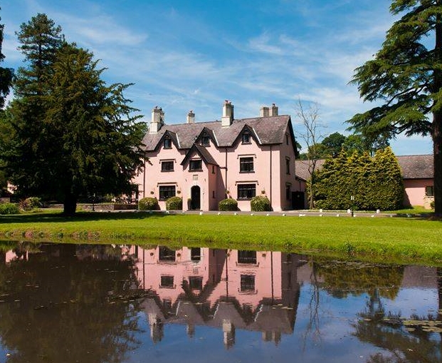 Ramada Resort Cwrt Bleddyn Hotel & Spa