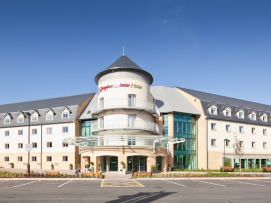 Drayton Manor Park Hotel