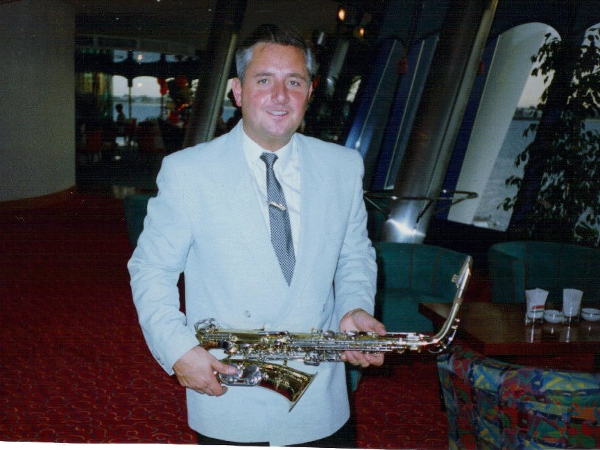 Andy Cahill Pro Saxophone &amp; Flute
