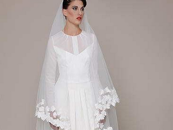 Elizabeth Stuart Wedding Dresses