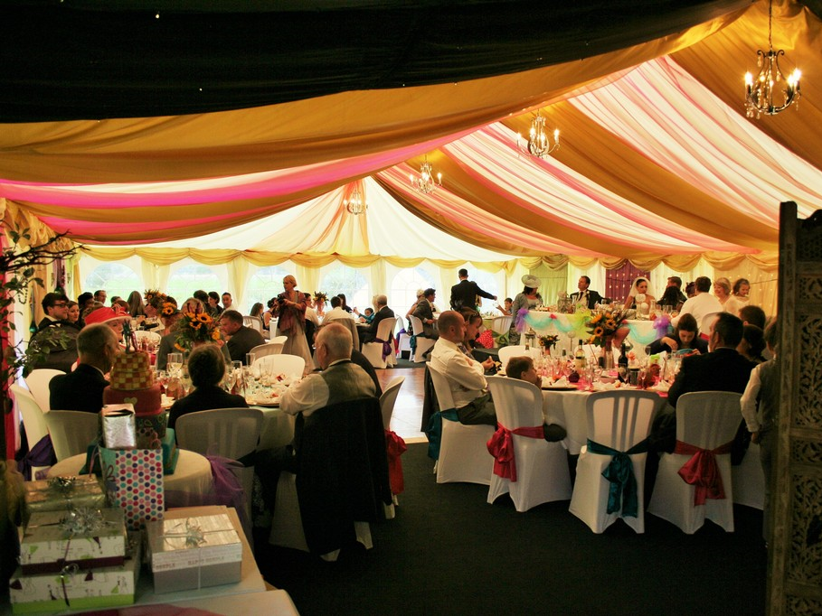 The Three Horseshoes