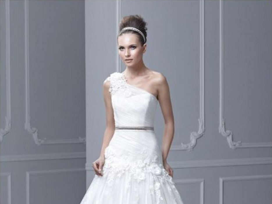 Ashton Rose Bridal Centre