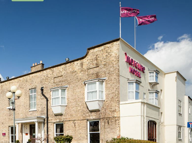 Mercure York Fairfield Manor Hotel