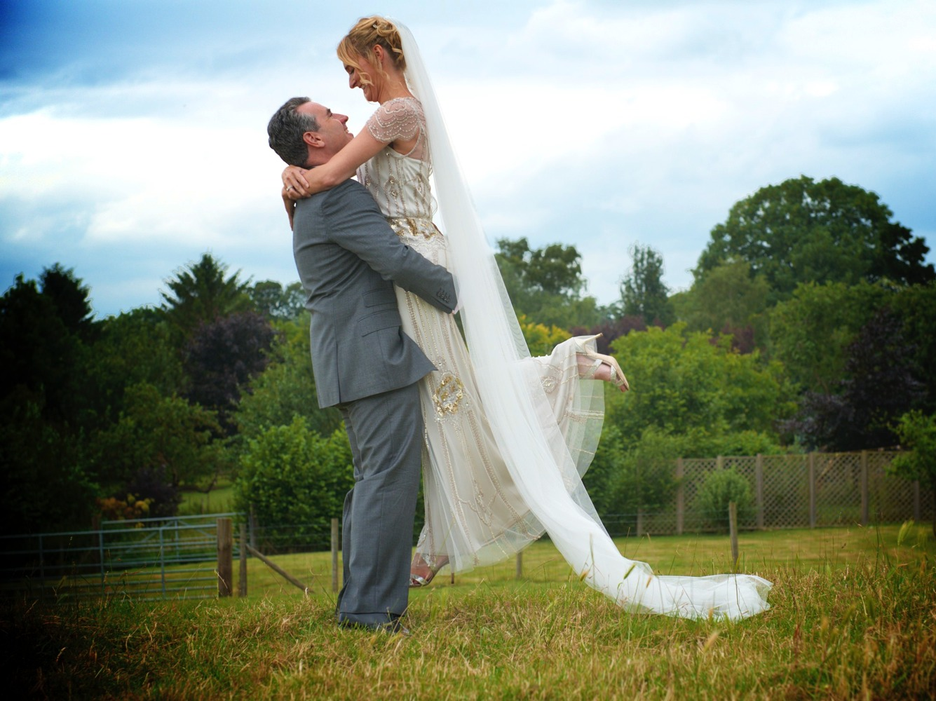 Dinky Pics Wedding & Portrait Photography