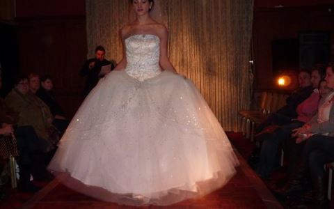 Novia Bridal Wear