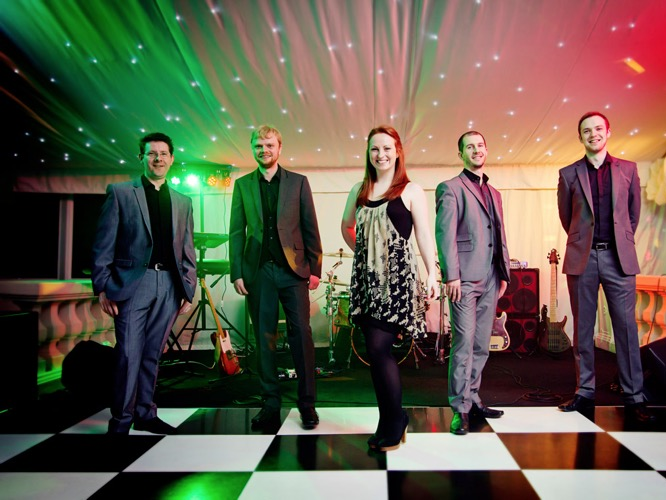 The Smooth Criminals Party Band