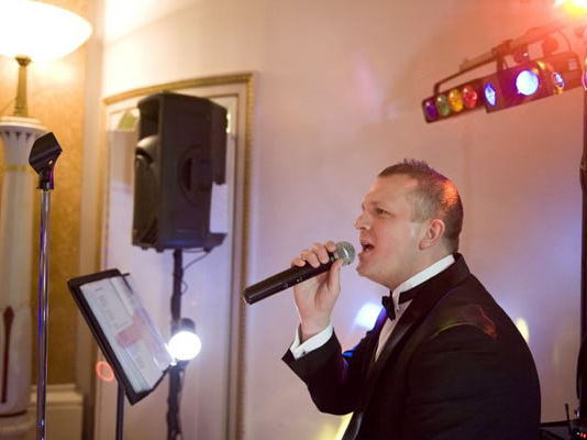 Lee Jon Wedding Singer