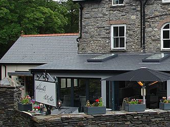 Wolfscastle Country Hotel