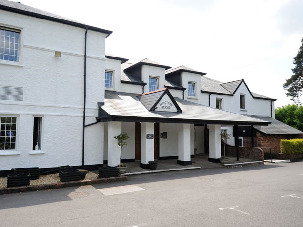 Manor Parc Hotel And Restaurant