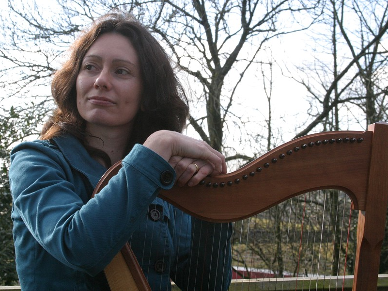 Clare Bakewell Harpist