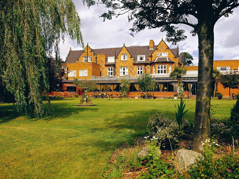 Brook Mollington Banastre Hotel