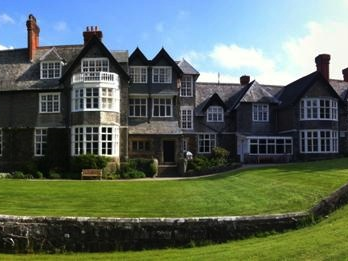 Plas Dinam Country House