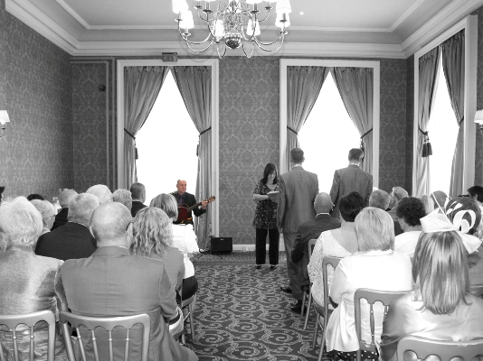 James Oakton Solo Guitarist