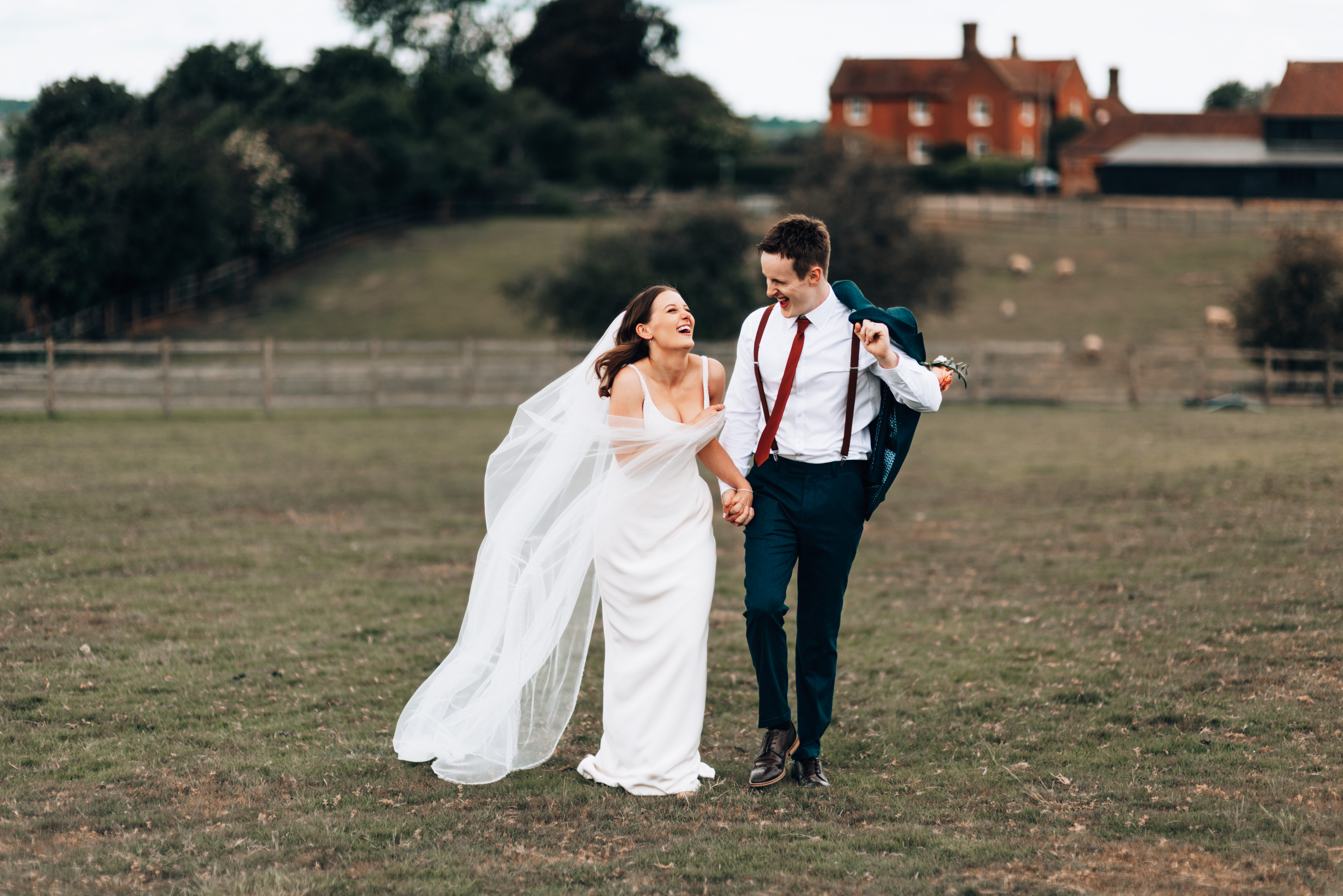 Unveil Weddings UK SupplierHero Photography